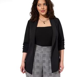 NWT Torrid Black Pebble Crepe Sleek Flowing Open-Front Fully Lined Blazer